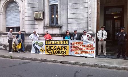 La acusación comprende a tres ejecutivos del Banco Galicia La acusación comprende a tres ejecutivos del Banco Galicia