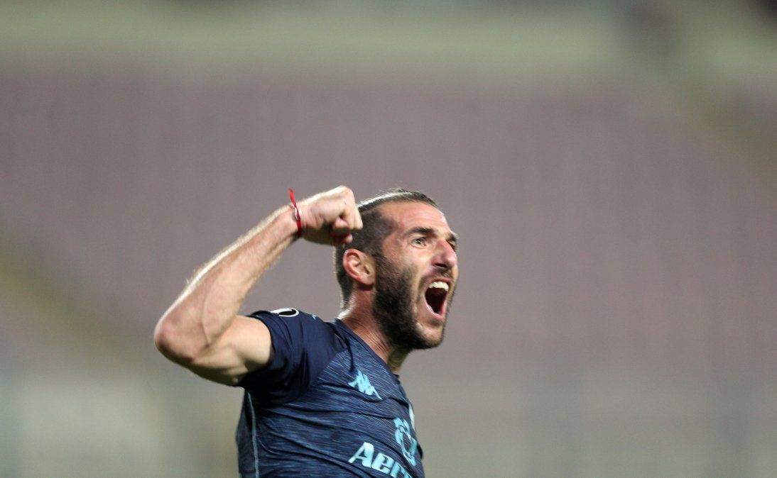 Racing se afianzó en su grupo