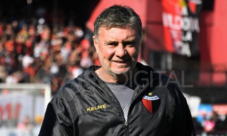 Adrián Chupete Marini es DT de las inferiores de Colón. Adrián Chupete Marini es DT de las inferiores de Colón.