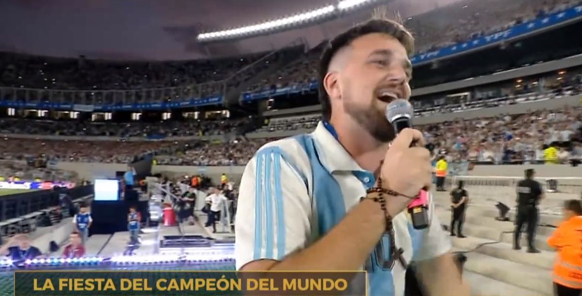 El hit argentino en el Mundial Qatar 2022 se cantó en el Estadio Monumental.