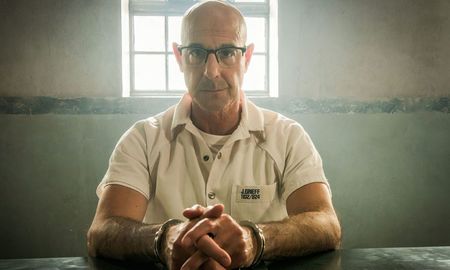 Un elenco talentoso da vida a los personajes clave de esta impactante miniserie de Netflix. Un elenco talentoso da vida a los personajes clave de esta impactante miniserie de Netflix.
