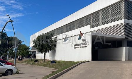 El joven de 18 fue derivado al nuevo hospital Iturraspe y se encoentraría fuera de peligro. El joven de 18 fue derivado al nuevo hospital Iturraspe y se encoentraría fuera de peligro.