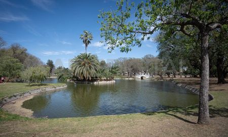La historia del Parque Garay: donde tomás mates, antes hubo muertos La historia del Parque Garay: donde tomás mates, antes hubo muertos