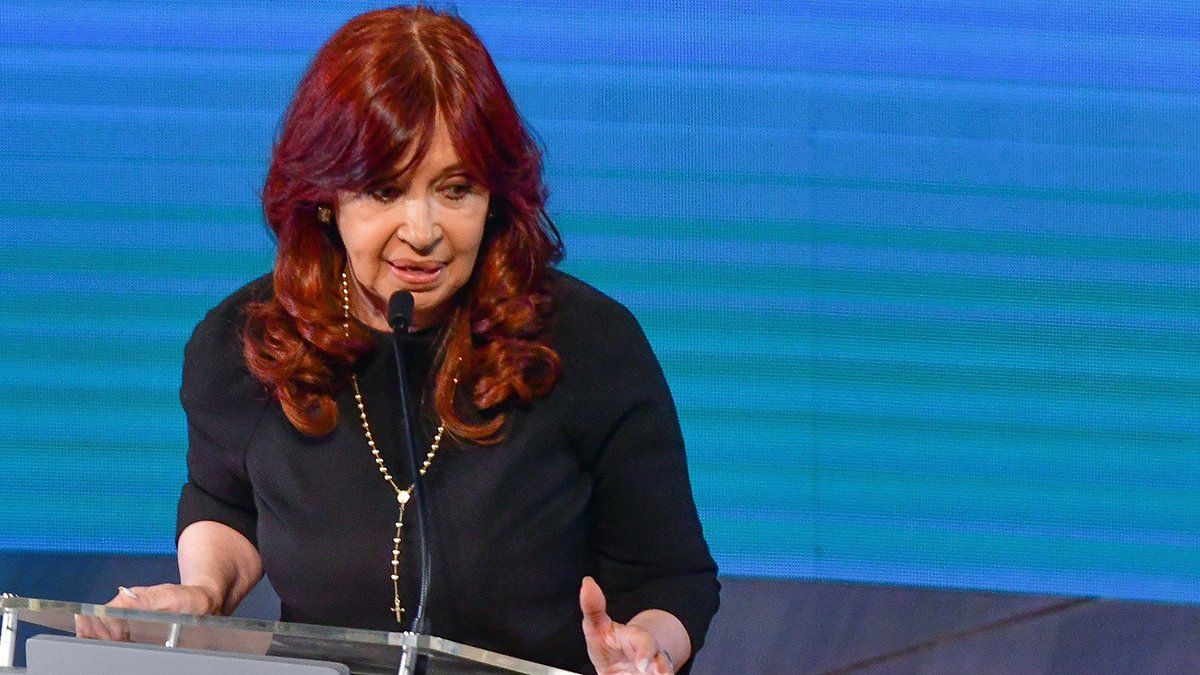 Todavía es una incógnita cuál será la estrategia política de Cristina Fernández de Kirchner para las elecciones del año que viene.