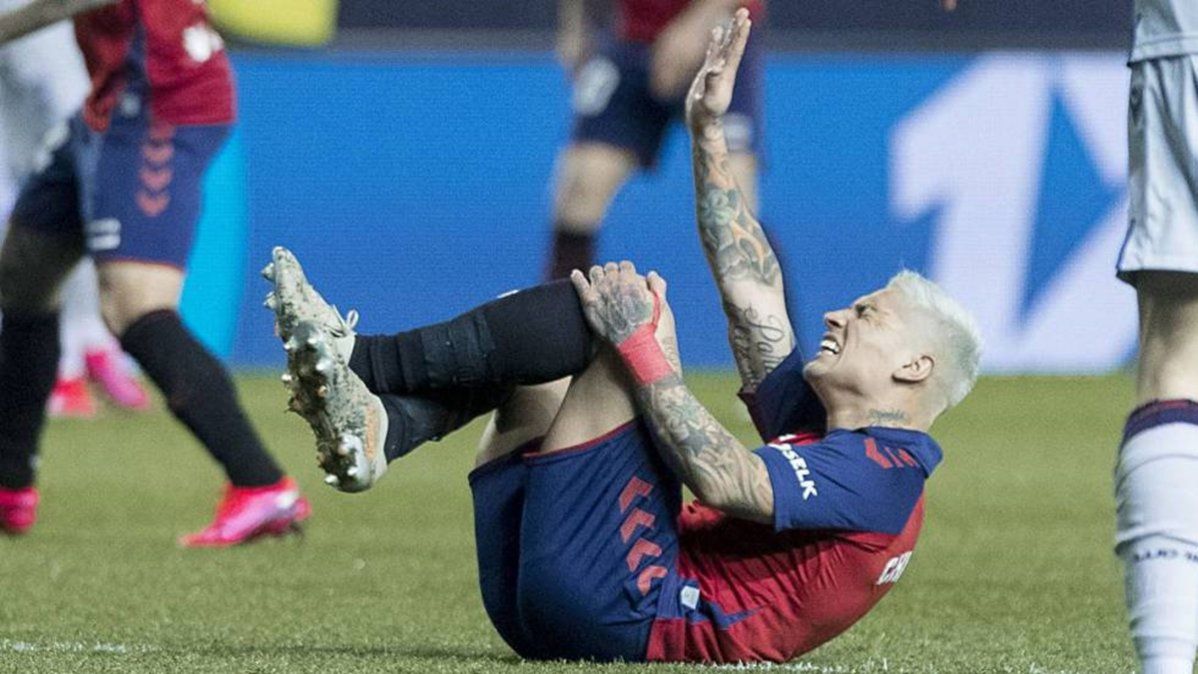 Dura lesión: Chimy Ávila se rompió el ligamento cruzado anterior