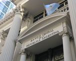 Tras haberse aprobado el desembolso por US$ 1.000 millones del Fondo Monetario Internacional (FMI), las reservas del Banco Central (BCRA) alcanzaron su mayor nivel en el gobierno nacional de Javier Milei. Tras haberse aprobado el desembolso por US$ 1.000 millones del Fondo Monetario Internacional (FMI), las reservas del Banco Central (BCRA) alcanzaron su mayor nivel en el gobierno nacional de Javier Milei.