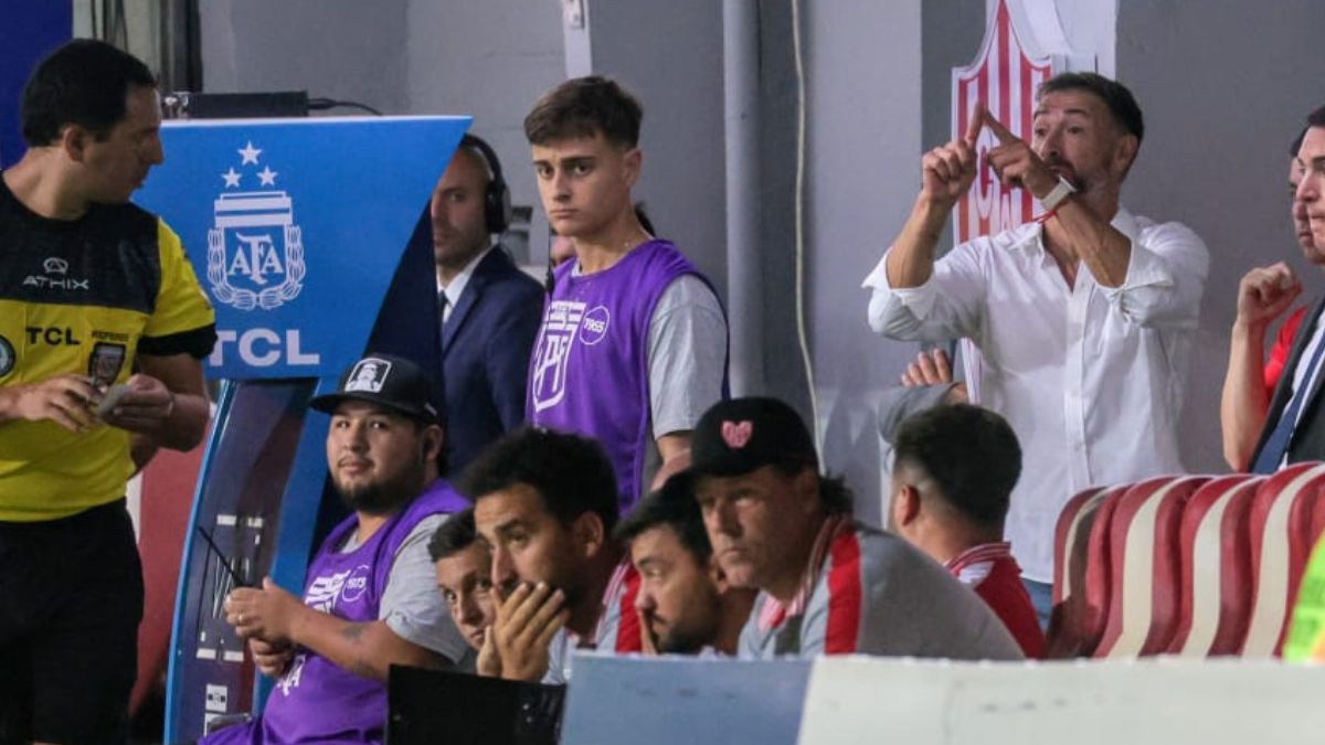 Kily González se fue expulsado en el segundo tiempo. Kily González se fue expulsado en el segundo tiempo.