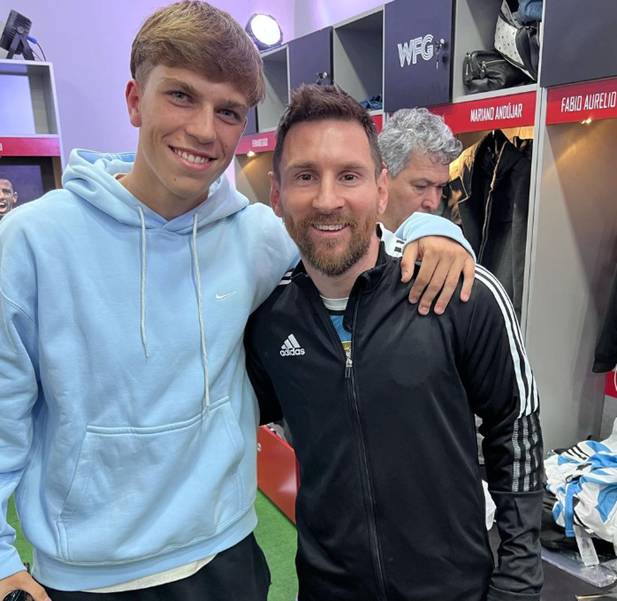 Francisco Pumpido fanático de Lionel Messi. Francisco Pumpido fanático de Lionel Messi.