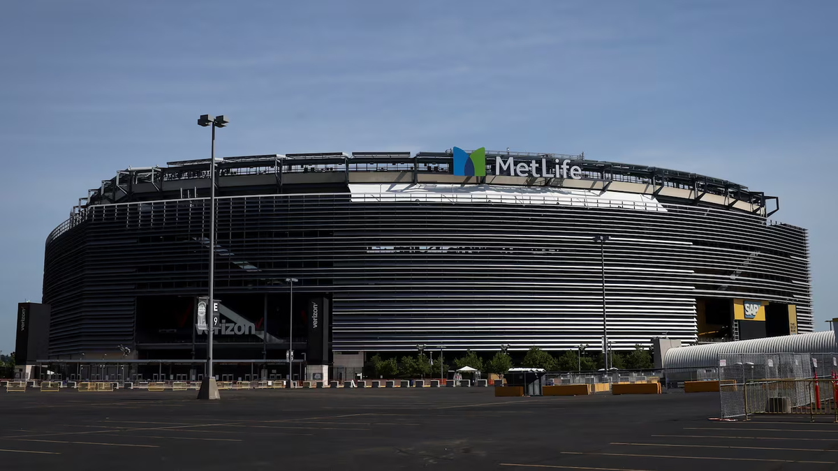 El tradicional MetLife Stadium será rebautizado provisoriamente como New York/New Jersey Stadium durante el Mundial. El tradicional MetLife Stadium será rebautizado provisoriamente como New York/New Jersey Stadium durante el Mundial.