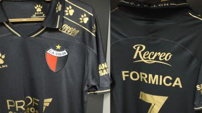 Torneo Liga Profesional: Colón estrenó una camiseta especial para enfrentar a River en el Monumental