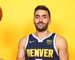 Facundo Campazzo se prepara para afrontar otra temporada en la NBA y habló sobre mejorar lo hecho en su año inicial. Facundo Campazzo se prepara para afrontar otra temporada en la NBA y habló sobre mejorar lo hecho en su año inicial.