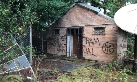un presunto ataque de la ram dejo incomunicado a lago puelo un presunto ataque de la ram dejo incomunicado a lago puelo
