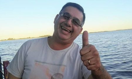 El hecho ocurrió anoche cerca de las 19 horas cuando el mayor Rubén Alejandro Rivas (46) se retiró de la casa de su madre, ubicada en la calle Cabrera al 1.300, en el partido de La Matanza, en el oeste del conurbano. El hecho ocurrió anoche cerca de las 19 horas cuando el mayor Rubén Alejandro Rivas (46) se retiró de la casa de su madre, ubicada en la calle Cabrera al 1.300, en el partido de La Matanza, en el oeste del conurbano.
