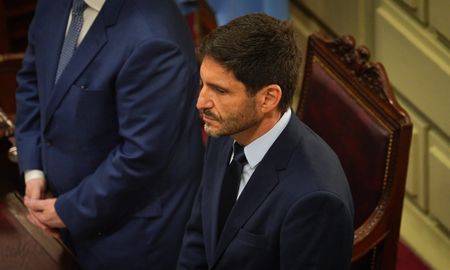 El gobernador de Santa Fe, Maximiliano Pullaro, inauguró este domingo – 15 de febrero- el 144° período de sesiones ordinarias de la Legislatura provincial.