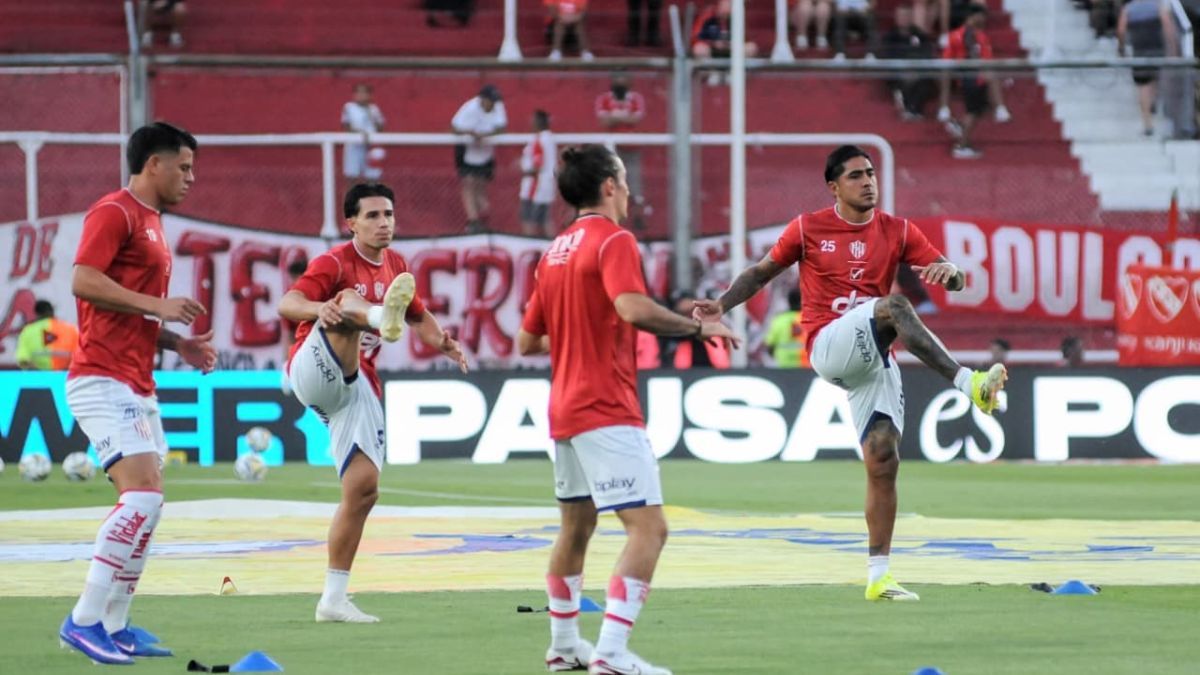 La entrada en calor de Unión ante Independiente.