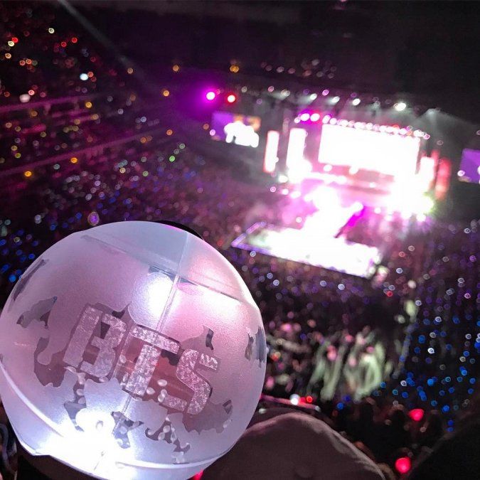 ARMY, los fans de BTS cumplen ocho años.