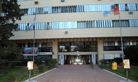 La docente pidió licencia médica por 30 días y se fue de vacaciones a Brasil La docente pidió licencia médica por 30 días y se fue de vacaciones a Brasil
