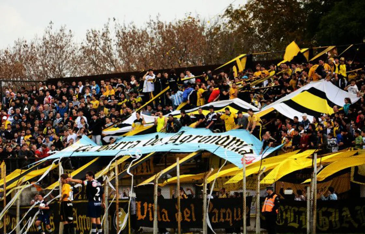 La hinchada de Comunicaciones recibió una fuerte sanción. Foto: Agencia Noticias Argentinas La hinchada de Comunicaciones recibió una fuerte sanción. Foto: Agencia Noticias Argentinas