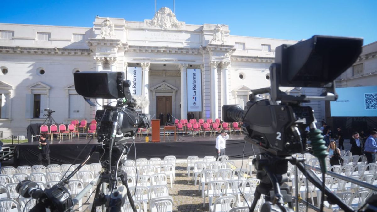 La jura de la nueva Constitución se realizará en la Legislatura de Santa Fe. Será el punto final de la Convención del 25.