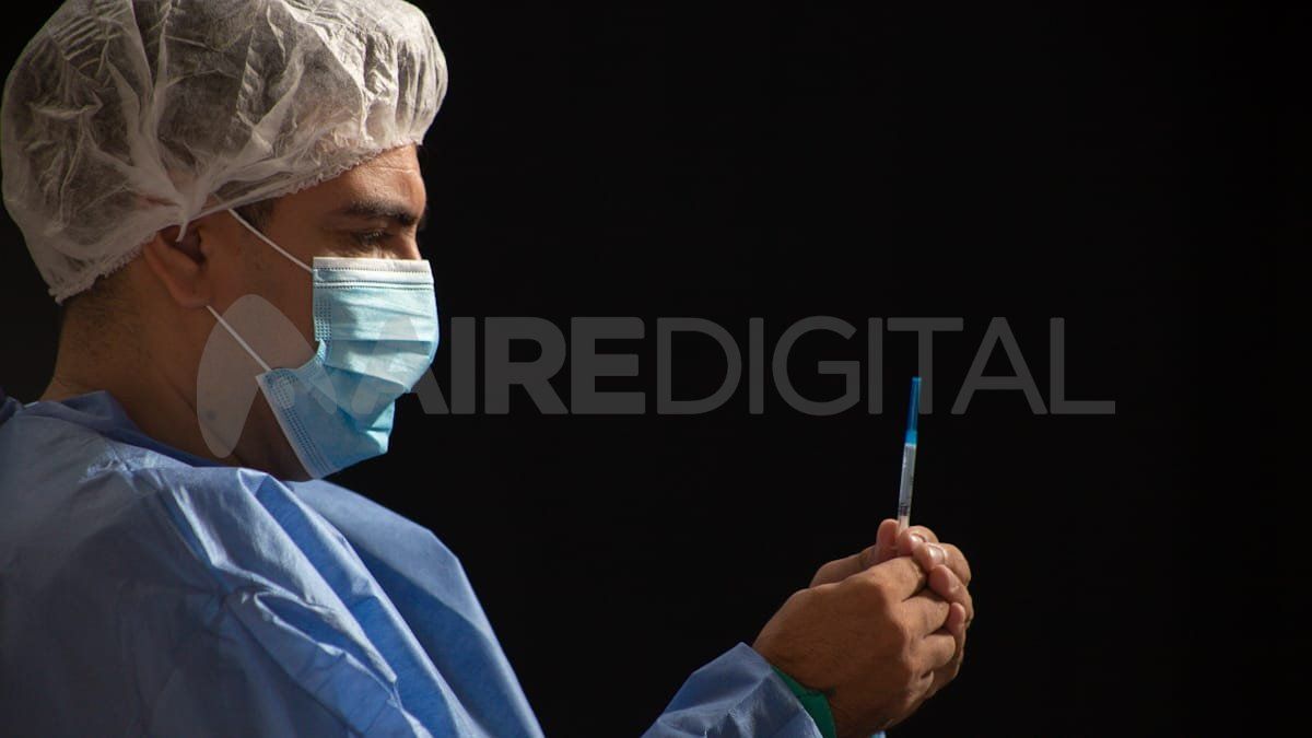 El Ministerio de Salud y el Cemafe explicaron qué ocurrió con el error en la vacunación de cinco personas en Santa Fe.&nbsp;