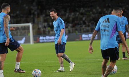 Lionel Messi llegó a Abu Dhabi y se sumó al plantel de la Selección Argentina. Lionel Messi llegó a Abu Dhabi y se sumó al plantel de la Selección Argentina.