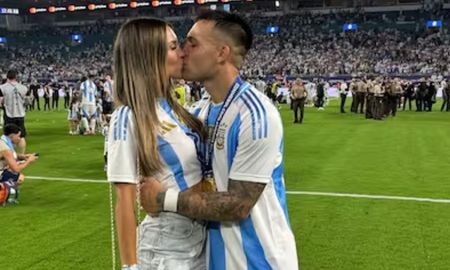 Agustina Gandolfo compartió un chat privado con Lautaro Martínez horas después de la victoria de la Selección argentina sobre Inglaterra y la clasificación a la final del Mundial 2026. Agustina Gandolfo compartió un chat privado con Lautaro Martínez horas después de la victoria de la Selección argentina sobre Inglaterra y la clasificación a la final del Mundial 2026.