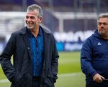 Gabriel Pellegrino renunció como presidente de Gimnasia y Esgrima de La Plata sin motivos claros. Gabriel Pellegrino renunció como presidente de Gimnasia y Esgrima de La Plata sin motivos claros.