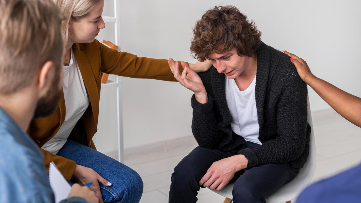Casi el 25% de las intervenciones del sistema estuvo vinculada a población infantil y adolescente, un dato que muestra con claridad el peso que adquirieron las crisis de salud mental en edades tempranas. Casi el 25% de las intervenciones del sistema estuvo vinculada a población infantil y adolescente, un dato que muestra con claridad el peso que adquirieron las crisis de salud mental en edades tempranas.