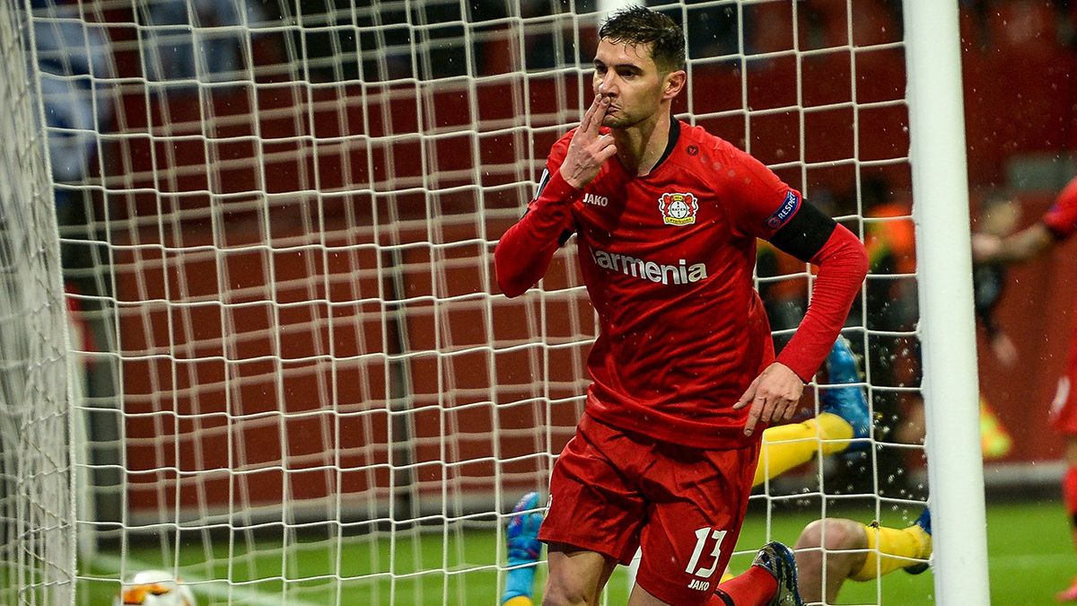 En un duelo de argentinos, Alario le ganó a Marchesín