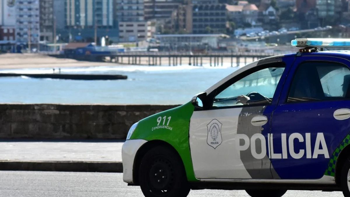 El personal docente del colegio intentó ponerse en contacto con los padre del menor, pero no tuvieron respuesta. El personal docente del colegio intentó ponerse en contacto con los padre del menor, pero no tuvieron respuesta.