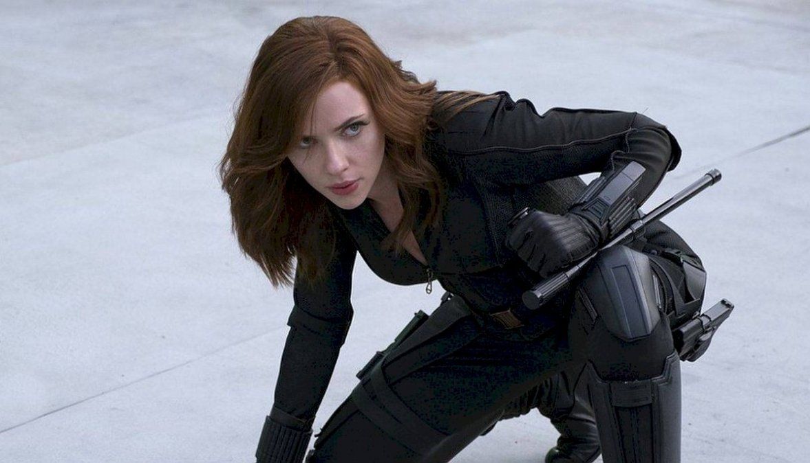 Scarlett Johansson volvería como Black Widow en una de las series de Marvel