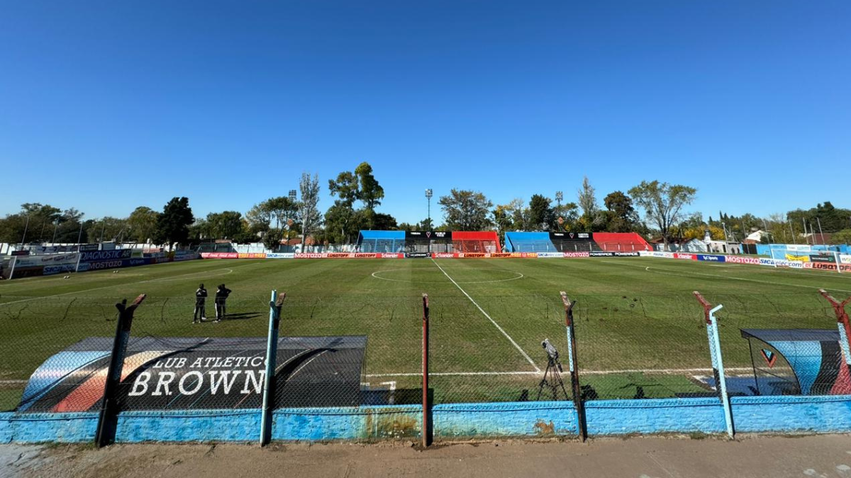 Brown de Adrogué eligió a un ex jugador de Colón para salvarse del descenso: "Bienvenido". Brown de Adrogué eligió a un ex jugador de Colón para salvarse del descenso: "Bienvenido".
