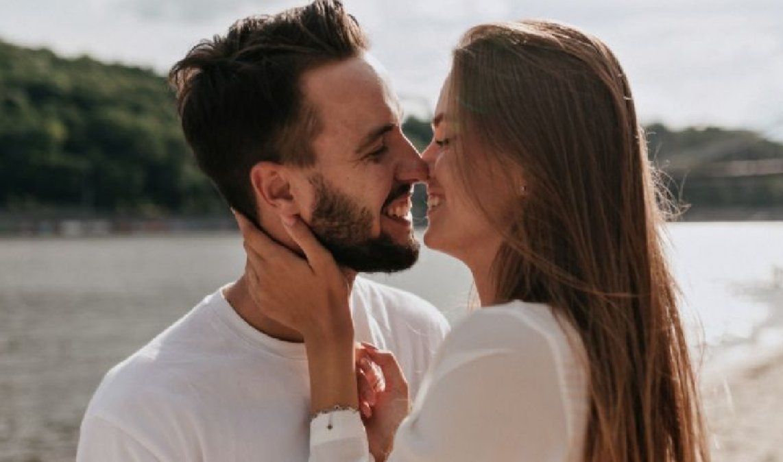 Horóscopo: cuáles son los signos zodiacales que enamoran a primera vista