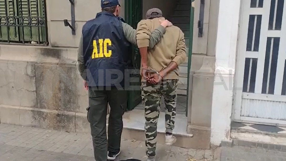 El hombre de 42 años se encontraba aguantado en una chanchería