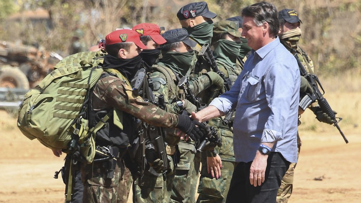 Gobernadores brasileños alertaron hoy sobre un levantamiento armado de las policías a favor del presidente Jair Bolsonaro.