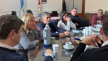 La mesa fue convocada por la Secretaría de Gobierno, Municipios y Comunas de la provincia, en el ámbito de la Ley 9.996.