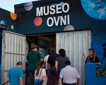 El Museo del OVNI en Victoria es uno de los pocos en el mundo que exhibe restos de materiales metálicos analizados por laboratorios de prestigio internacional. El Museo del OVNI en Victoria es uno de los pocos en el mundo que exhibe restos de materiales metálicos analizados por laboratorios de prestigio internacional.