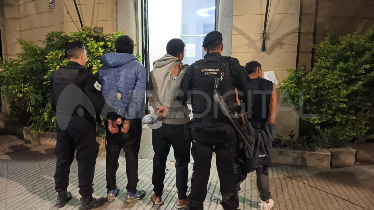 Barrio Los Hornos: tres personas detenidas el martes a la madrugada