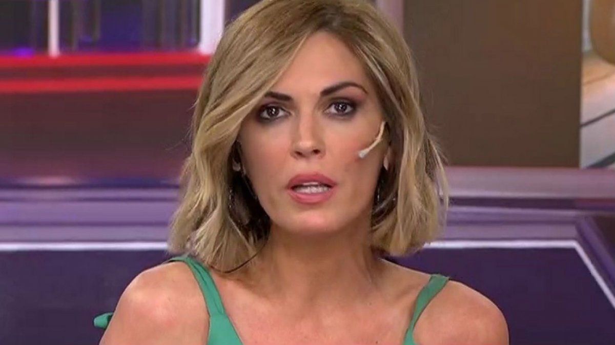 Viviana Canosa se burló de Ameri y cantó en vivo: Decadentes así somos...