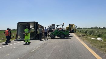 Autovía 19: vuelven a cortar el tránsito mientras remueven el camión volcado