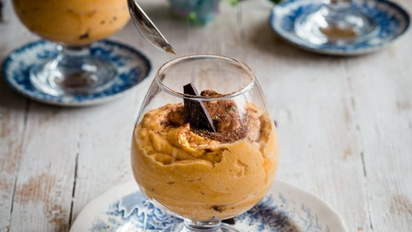 Postre vegano en vaso: mousse de tofu con dulce de batata en 3 pasos