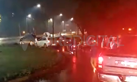 La llamada Caravana por la Libertad recorrió las calles de Reconquista y Avellaneda en medio de la pandamia por coronavirus. La llamada Caravana por la Libertad recorrió las calles de Reconquista y Avellaneda en medio de la pandamia por coronavirus.