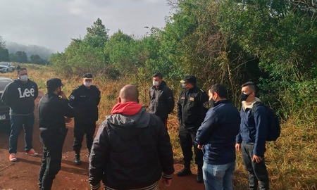 Los efectivos, después, tomaron conocimiento del testimonio de los hijos de la imputada, identificada solo como Lidia Elizabet M., de 57 años. Desde hacía varios años su padre mantenía una relación sentimental con una vecina y fruto de ese vínculo tuvo un hijo extramatrimonial. Los efectivos, después, tomaron conocimiento del testimonio de los hijos de la imputada, identificada solo como Lidia Elizabet M., de 57 años. Desde hacía varios años su padre mantenía una relación sentimental con una vecina y fruto de ese vínculo tuvo un hijo extramatrimonial.