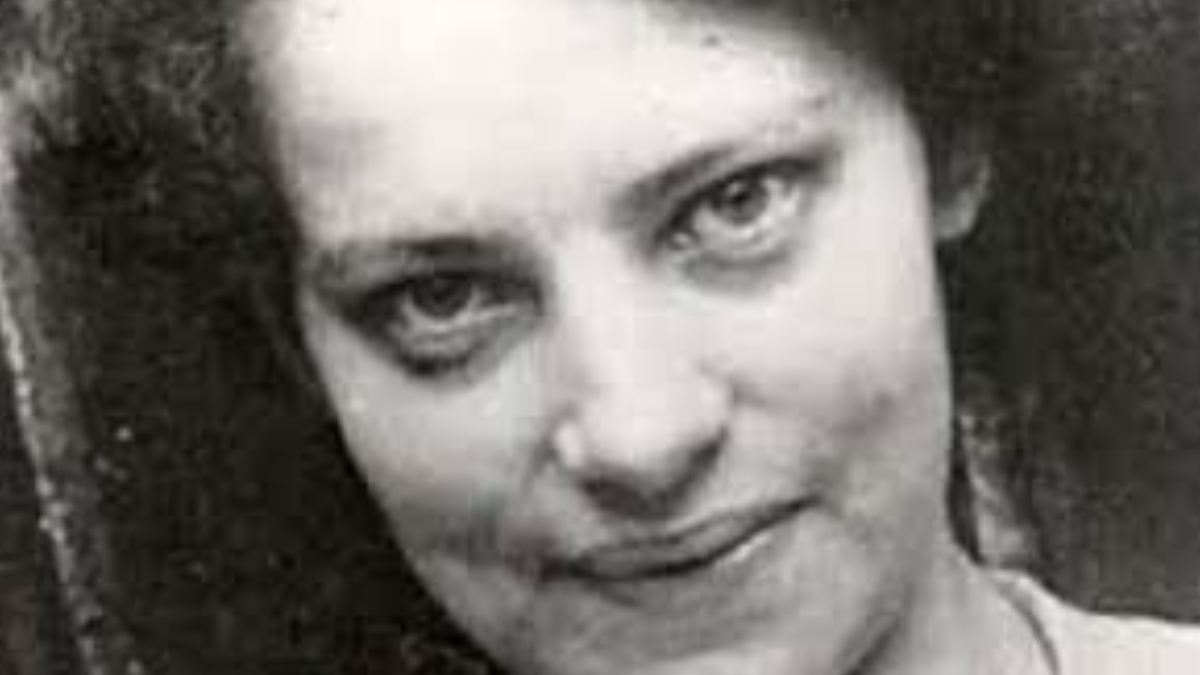 Anna Ecklund es el pseudónimo de Emma Schmidt, una mujer poseída y exorcizada a lo largo de varias décadas. El último exorcismo tuvo lugar en Earling desde el 18 de agosto de 1928 hasta el 23 de diciembre del mismo año.