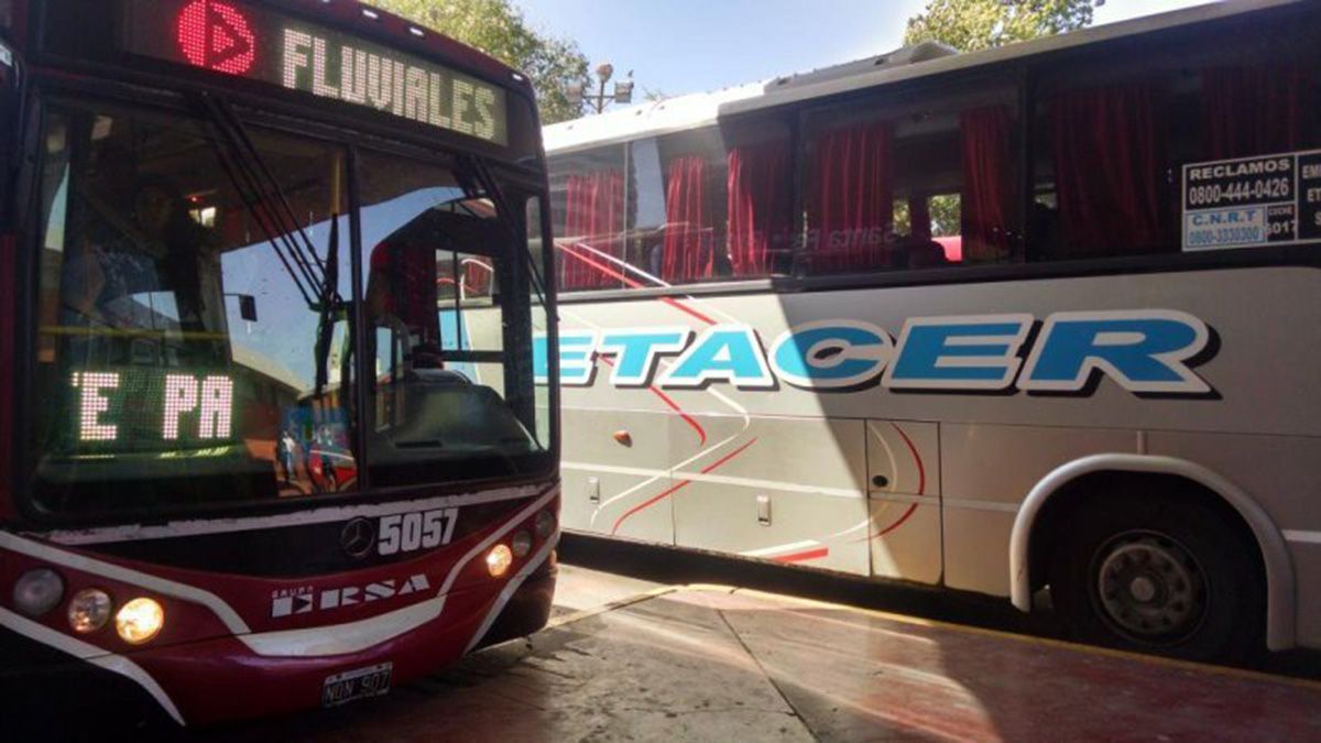 Se normaliza el servicio de colectivos entre Santa Fe y Paraná, pero el ...