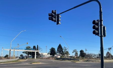 Comienzan las pruebas de la semaforización del Parque Industrial-Aeropuerto de Sauce Viejo.
