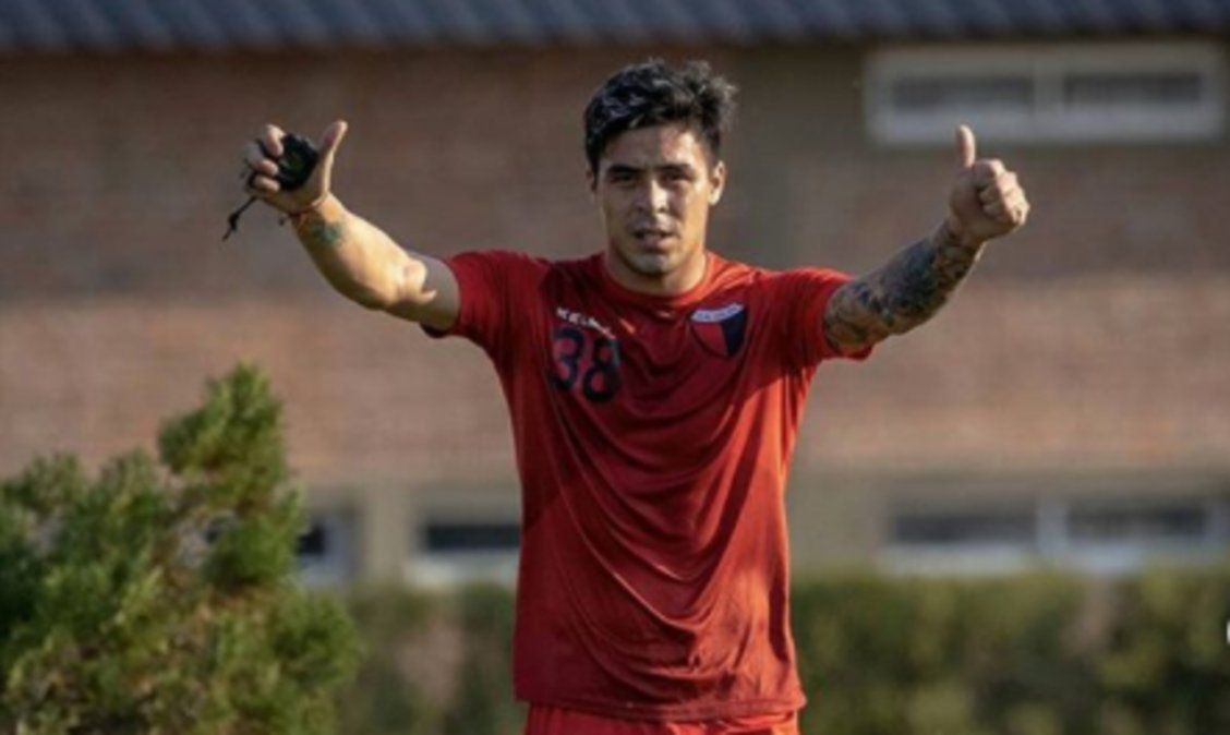 Brian Fern&aacute;ndez se entren&oacute; en el d&iacute;a de hoy en el Predio Ciudad F&uacute;tbol junto a sus compa&ntilde;eros.