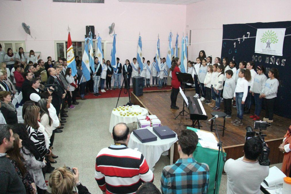 Rafaela: la Escuela Primaria de Jóvenes y Adultos festejó su centenario