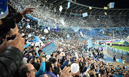 Racing vs. Corinthians por Copa Sudamericana con un operativo parecido a un clásico de Avellaneda Racing vs. Corinthians por Copa Sudamericana con un operativo parecido a un clásico de Avellaneda