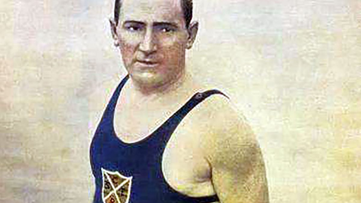En total y, sumando todos los raides que realizó a lo largo de su brillante trayectoria, entre 1922 y 1946 don Pedro Candioti nadó 7569 kilómetros, y pasó 2000 horas en el agua, Incluso, al récord mundial de permanencia en la misma, y que él estableciera, ¡lo quebró cinco veces! En total y, sumando todos los raides que realizó a lo largo de su brillante trayectoria, entre 1922 y 1946 don Pedro Candioti nadó 7569 kilómetros, y pasó 2000 horas en el agua, Incluso, al récord mundial de permanencia en la misma, y que él estableciera, ¡lo quebró cinco veces!